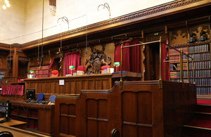 s300_inside-crown-court